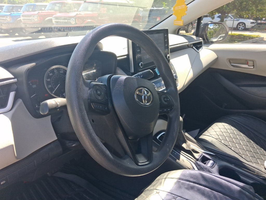 Used 2020 Toyota Corolla LE FWD image 9