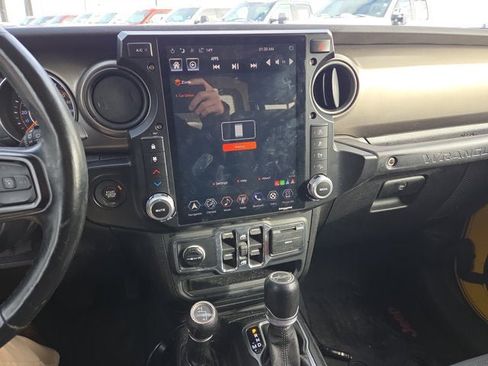 Used 2019 Jeep Wrangler Unlimited Sport S image 14
