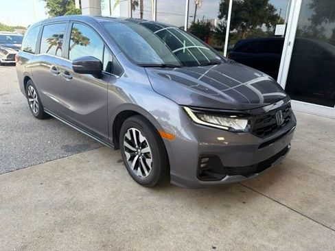 Used 2025 Honda Odyssey EX-L image 10