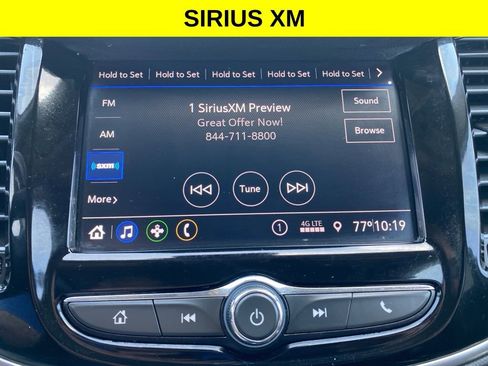 Used 2021 Chevrolet Trax LT w/ LT Convenience Package FWD image 8