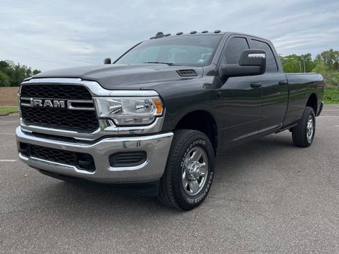 Used 2024 RAM 2500 Tradesman w/ Chrome Appearance Group AWD/4WD image 1