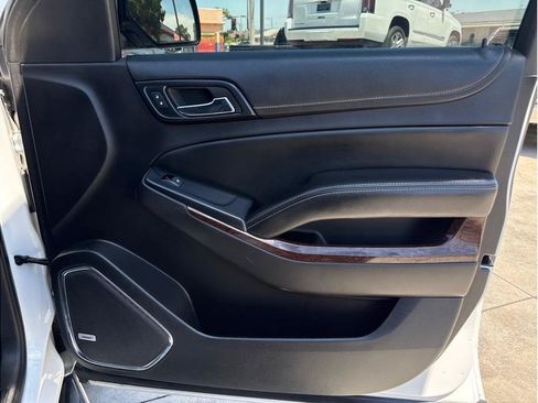 Used 2015 GMC Yukon SLE RWD image 25