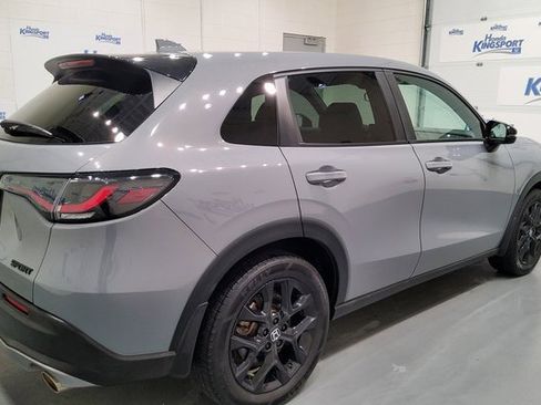 Used 2023 Honda HR-V Sport image 4