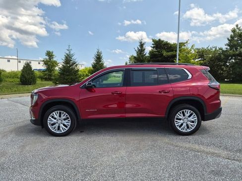Used 2024 GMC Acadia Elevation FWD image 9
