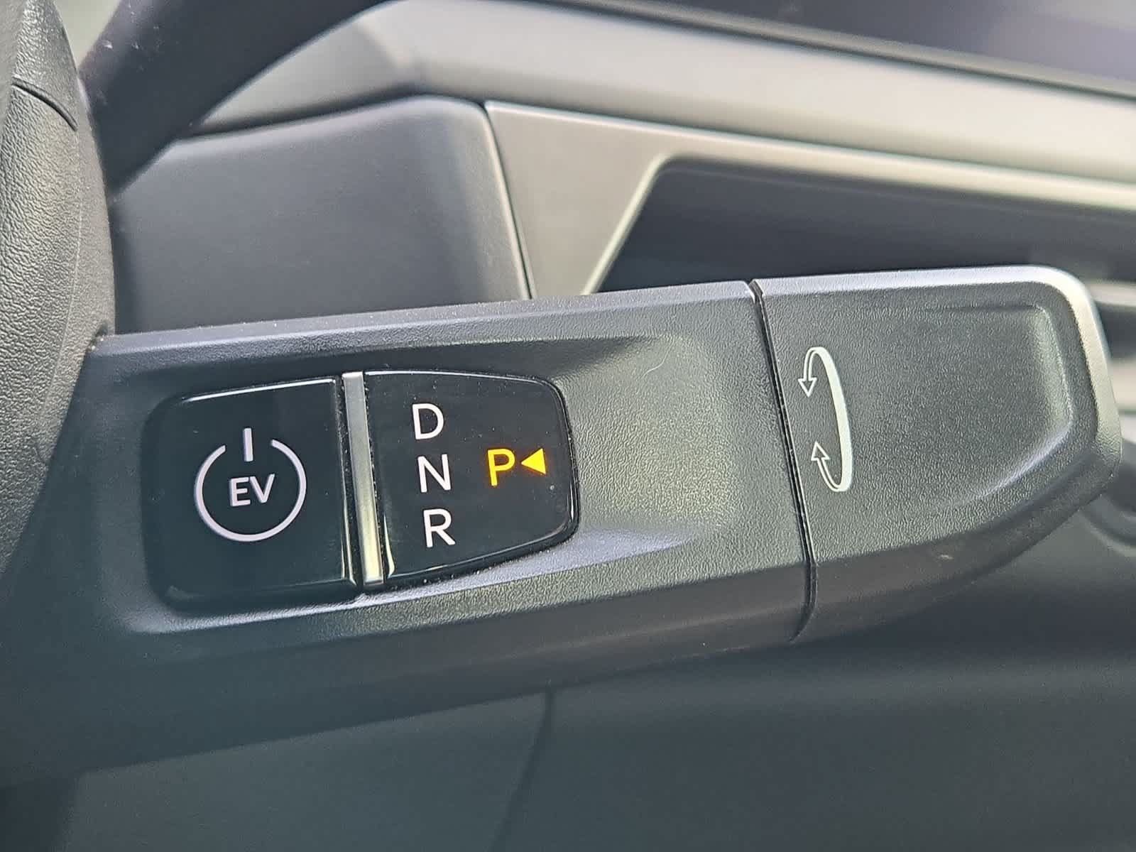 Used 2024 Kia EV9 Light Long Range RWD image 29