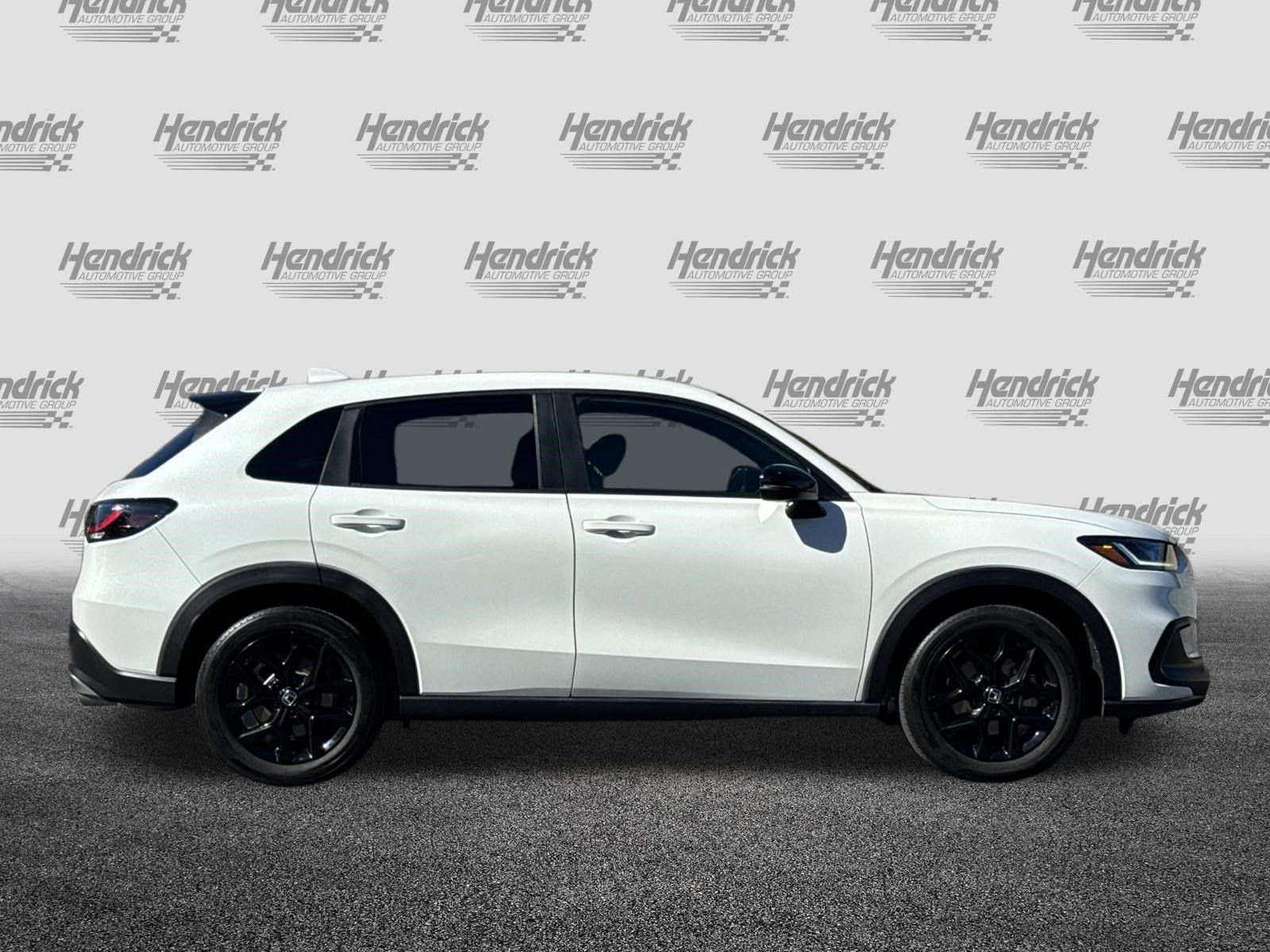 Used 2024 Honda HR-V Sport image 3