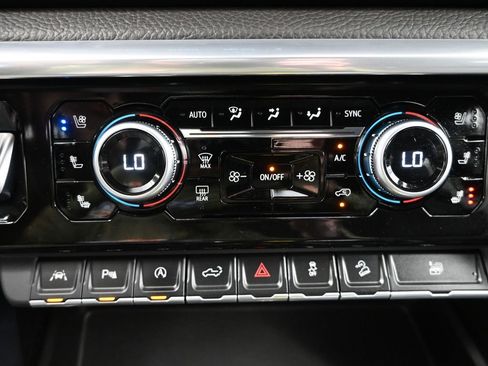Used 2023 GMC Sierra 1500 Denali w/ Denali Reserve Package AWD/4WD image 22