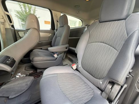 Used 2013 Chevrolet Traverse LT w/ All-Star Edition FWD image 10
