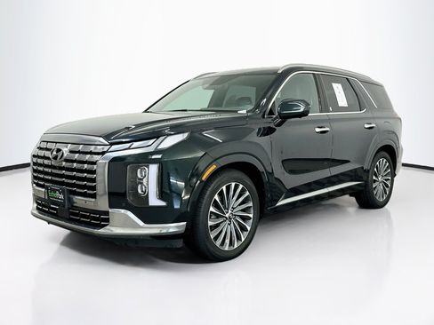 Used 2024 Hyundai Palisade Calligraphy AWD/4WD image 3