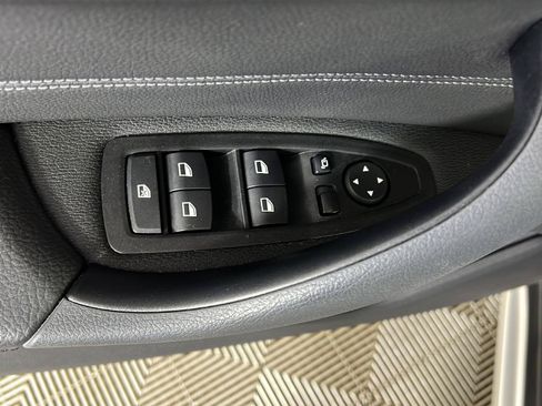 Used 2018 BMW X1 xDrive28i AWD/4WD image 16