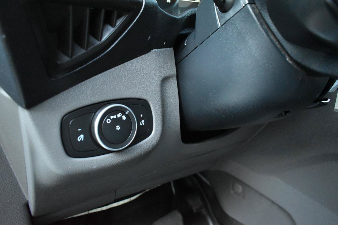 Used 2021 Ford Transit Connect XL FWD image 29
