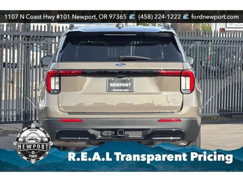 New 2026 Ford Explorer ST-Line w/ ST-Line Street Pack AWD/4WD image 6