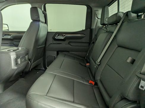 Used 2026 Chevrolet Silverado 1500 LT Trail Boss w/ LT Trail Boss Premium Package AWD/4WD image 26