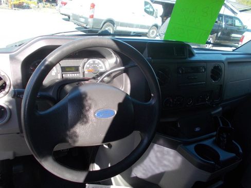 Used 2011 Ford E-150 and Econoline 150 w/ PWR Group image 6