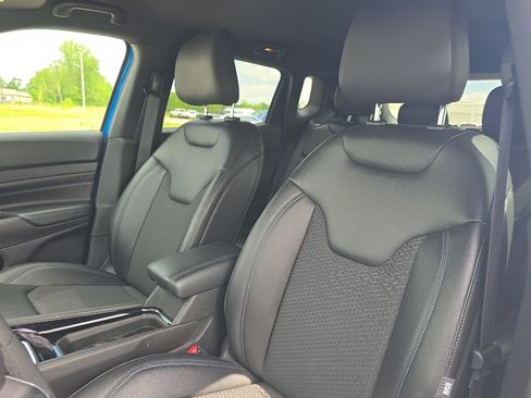 Certified 2026 Jeep Compass Latitude AWD/4WD image 17