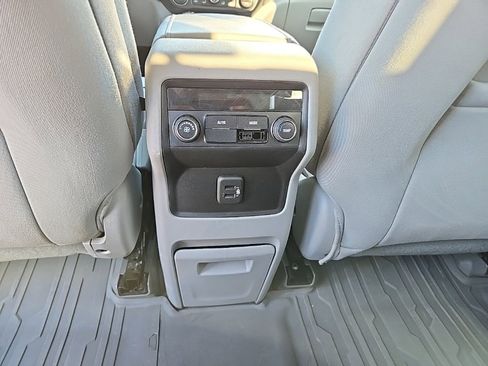 Used 2019 GMC Acadia SLE w/ LPO, Floor Liner Package image 36