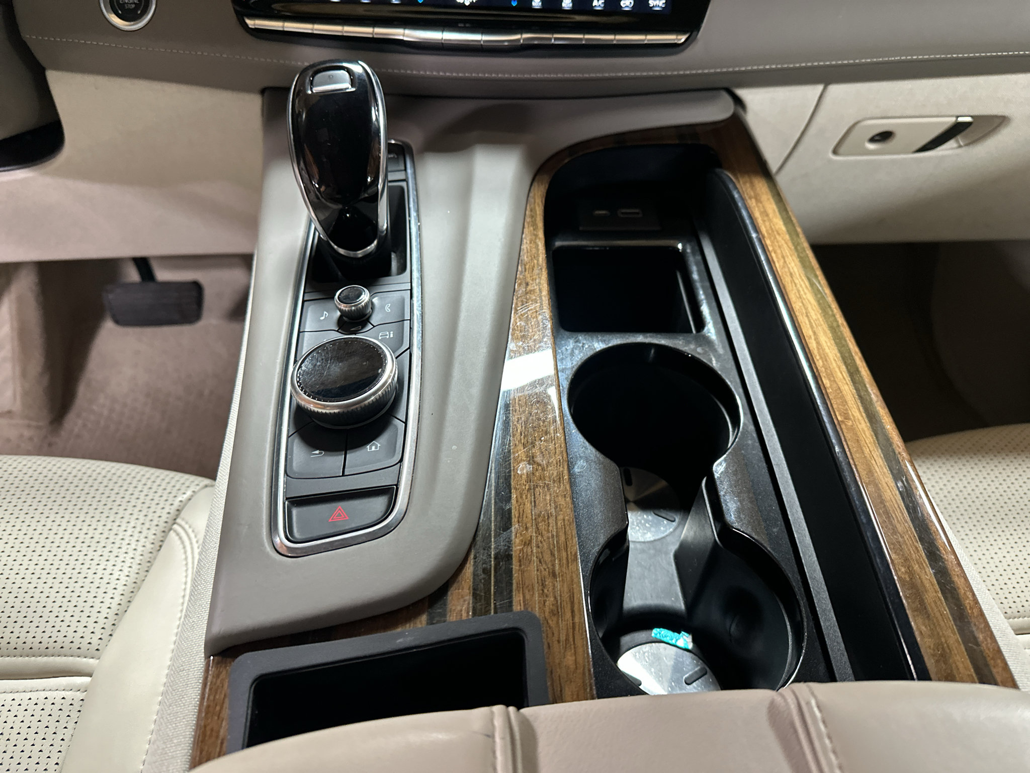 Used 2023 Cadillac Escalade ESV Sport Platinum w/ LPO, ONYX Package AWD/4WD image 20