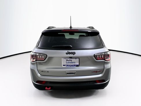 Used 2022 Jeep Compass Trailhawk AWD/4WD image 6