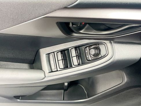 Used 2025 Subaru Impreza 2.0i image 17