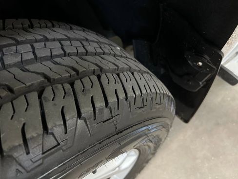 Used 2016 Chevrolet Colorado LT w/ LT Convenience Package image 11