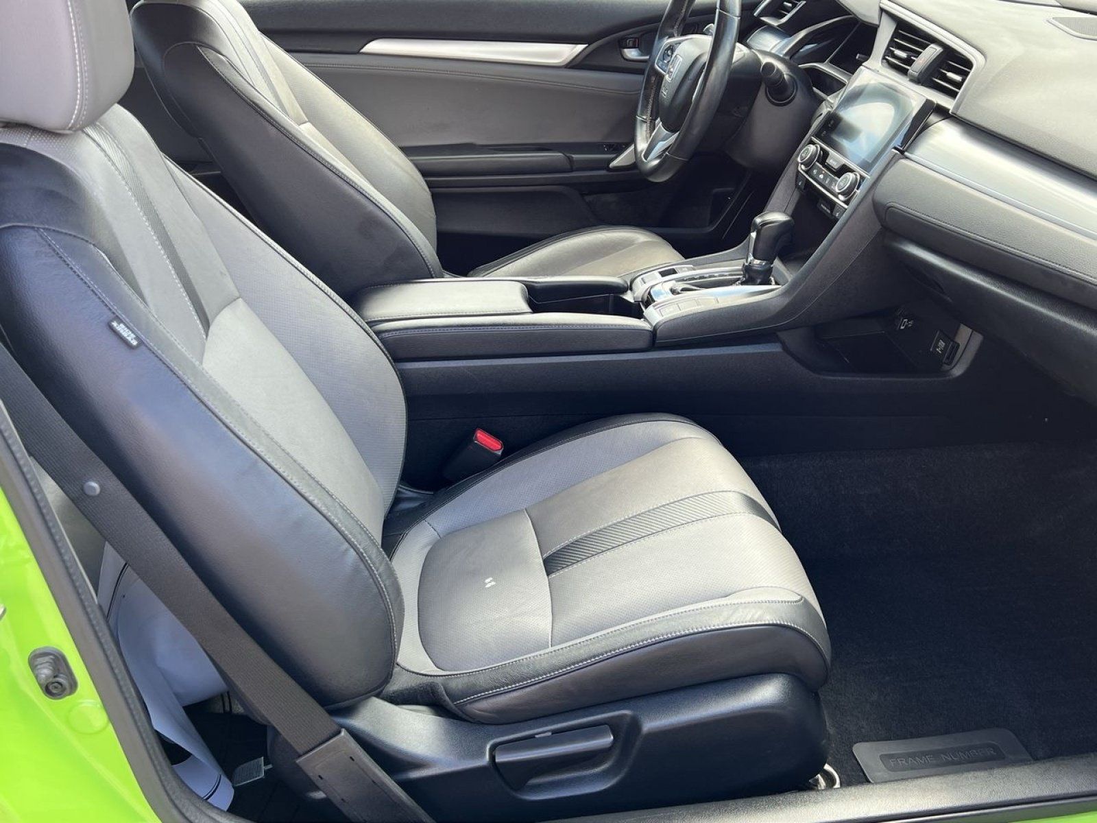 Used 2017 Honda Civic Touring image 26