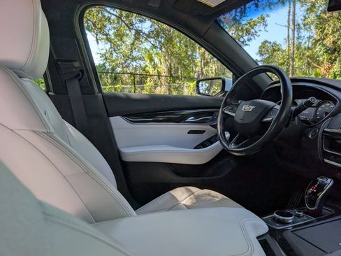 Used 2021 Cadillac CT5 Premium Luxury RWD image 13