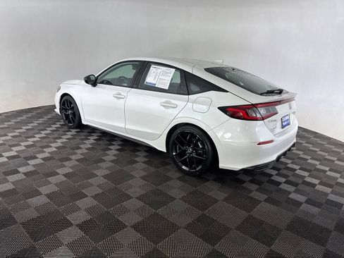 Used 2023 Honda Civic Sport image 7