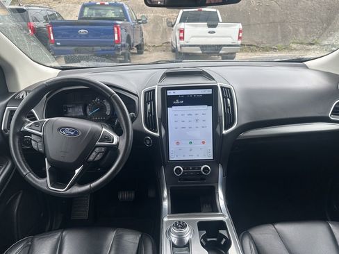 Used 2022 Ford Edge Titanium AWD/4WD image 10