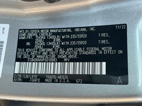 Used 2023 Toyota Highlander Limited image 38