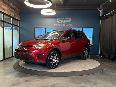Used 2018 Toyota RAV4 LE w/ All Weather Liner Package AWD/4WD image 7