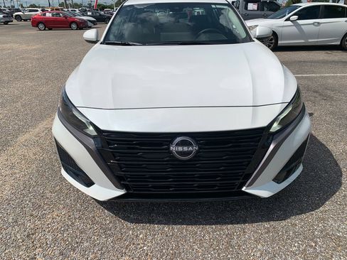 New 2026 Nissan Altima 2.5 SV w/ SV Special Edition Package FWD image 3