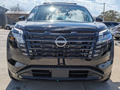 New 2026 Nissan Pathfinder SV image 3