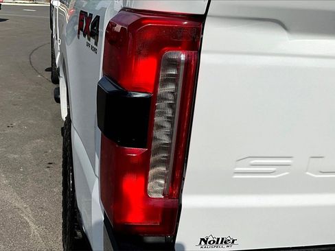 Used 2023 Ford F250 Lariat w/ Tow Technology Package image 31