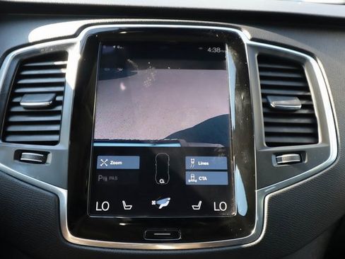 Used 2020 Volvo XC90 T5 Momentum w/ Protection Package image 11
