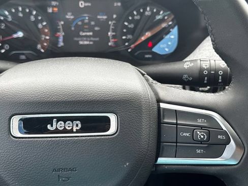 Certified 2024 Jeep Compass Latitude AWD/4WD image 25