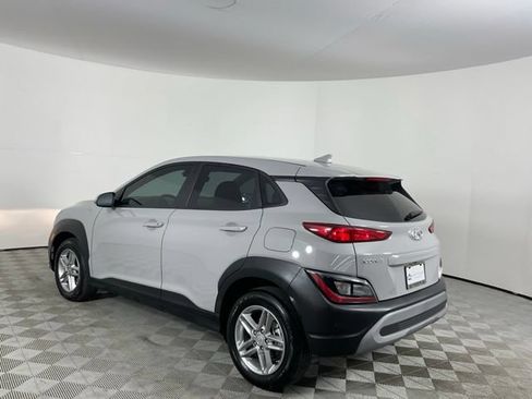 Used 2023 Hyundai Kona SE FWD image 7