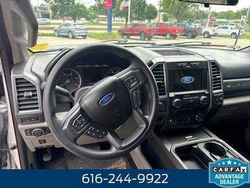 Used 2018 Ford F350 XLT w/ XLT Premium Package AWD/4WD image 9