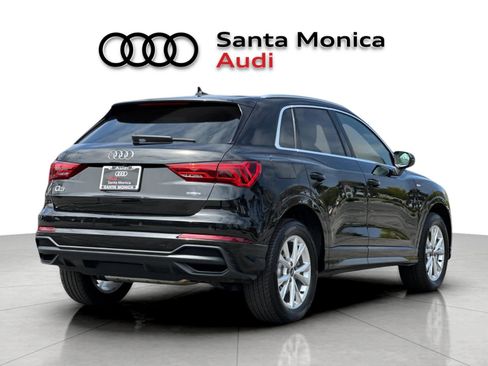 Used 2025 Audi Q3 2.0T Premium w/ Convenience Package AWD/4WD image 2