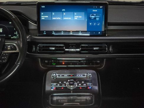 Used 2022 Lincoln Nautilus Standard image 31