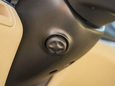 Used 2017 Cadillac XT5 FWD image 33