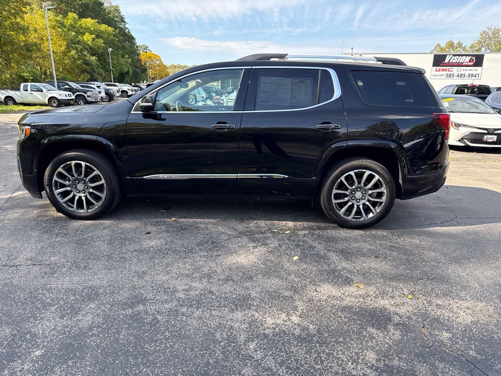 Used 2023 GMC Acadia Denali w/ Denali Ultimate Package AWD/4WD image 8