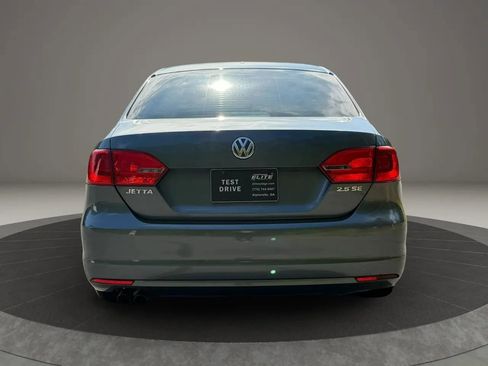 Used 2012 Volkswagen Jetta SE FWD image 5
