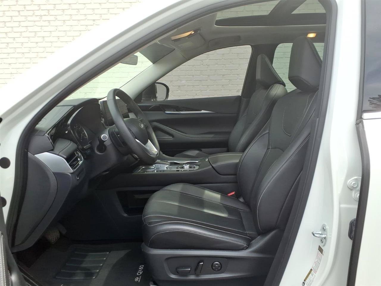 Used 2025 INFINITI QX60 Pure FWD image 12