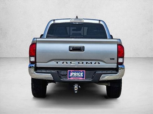 Used 2022 Toyota Tacoma SR5 RWD image 6