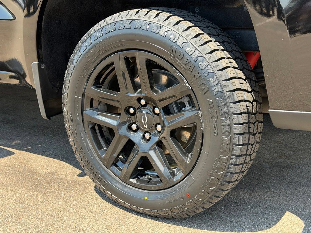 Used 2024 Chevrolet Silverado 1500 RST w/ Z71 Off-Road Package AWD/4WD image 28