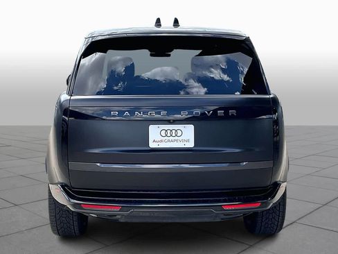 Used 2023 Land Rover Range Rover SE AWD/4WD image 4