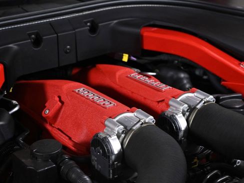 Certified 2020 Ferrari Portofino image 23