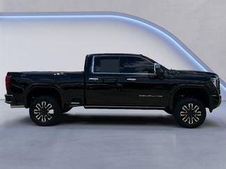 Used 2024 GMC Sierra 2500 Denali Ultimate AWD/4WD video 2