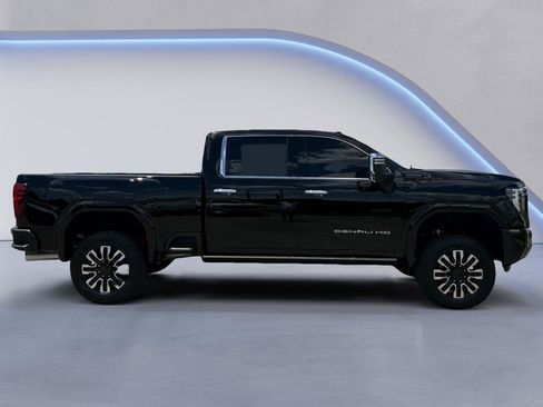 Used 2024 GMC Sierra 2500 Denali Ultimate AWD/4WD image 2