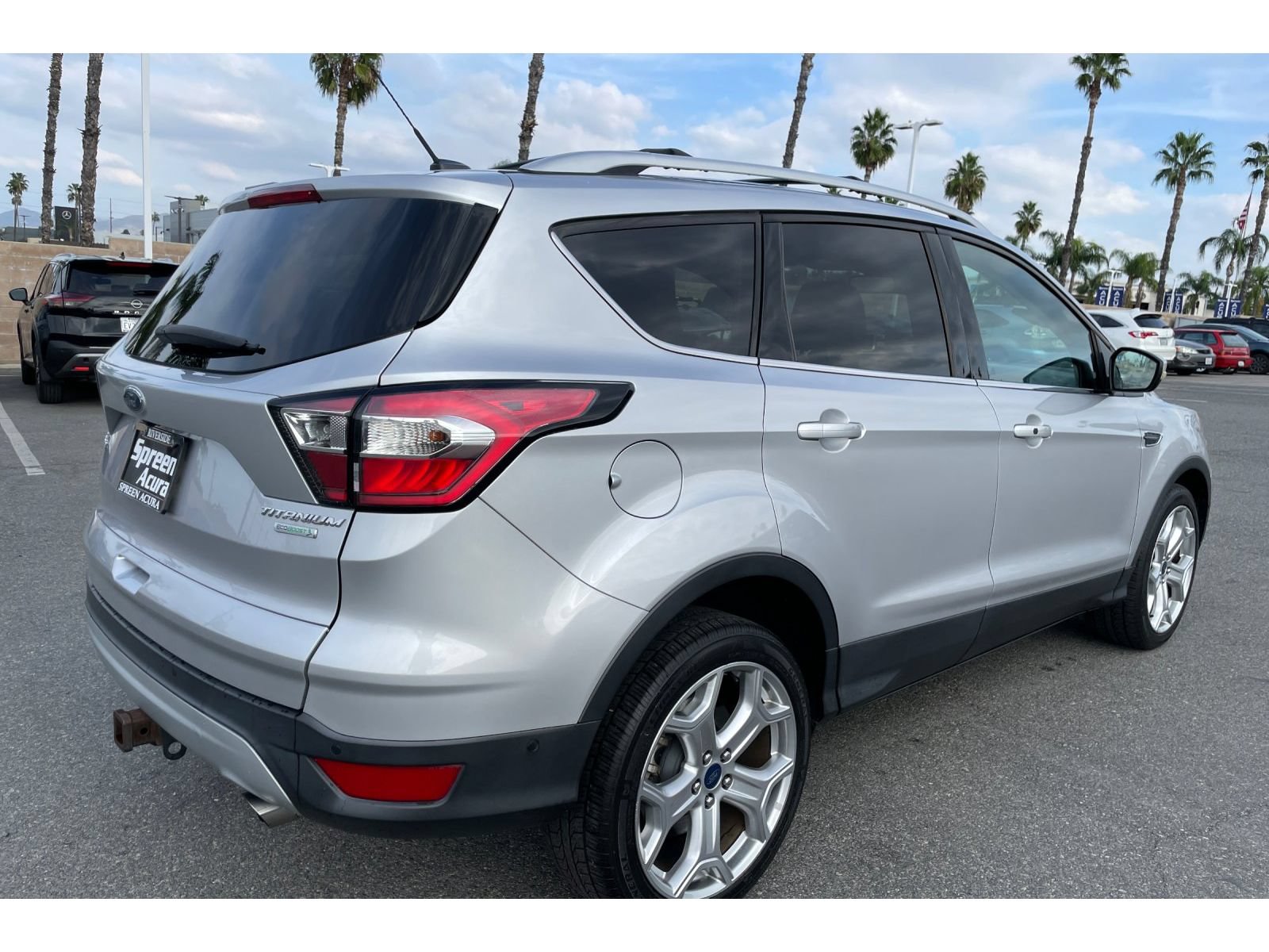 Used 2017 Ford Escape Titanium w/ Equipment Group 301A FWD image 5